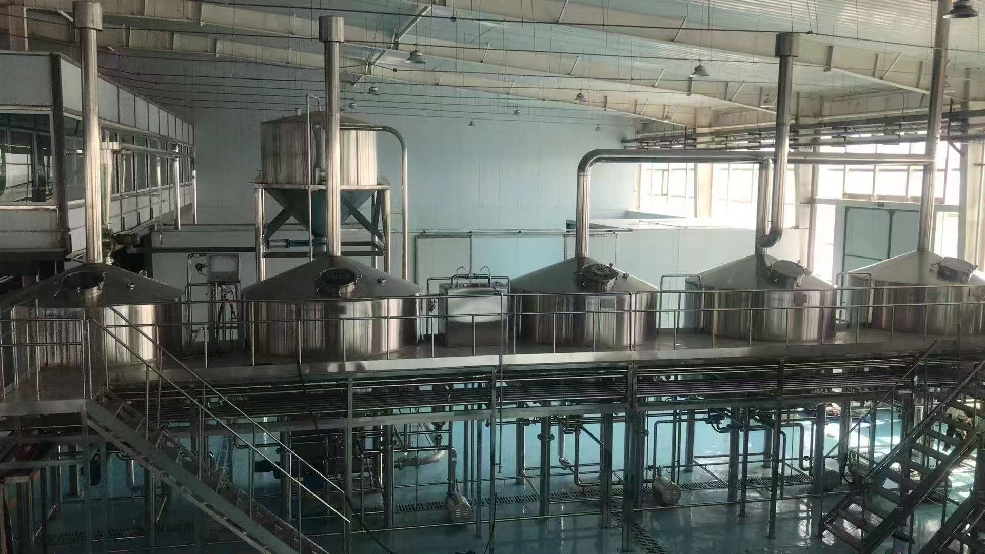 丰宁精酿啤酒设备厂—精酿啤酒设备主要生产工艺与核心技术